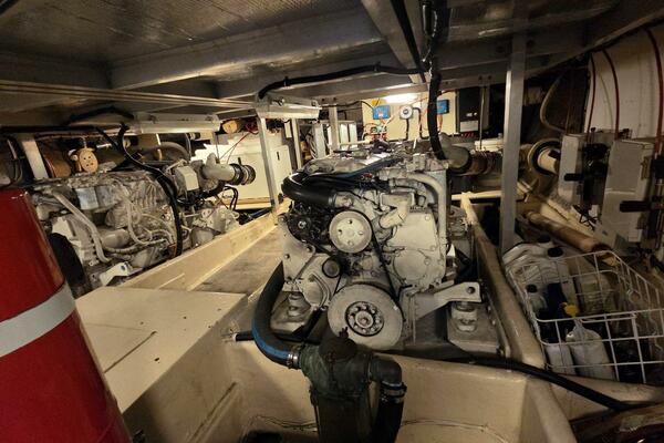 Toes in the Water 53ft Navigator Yacht For Sale