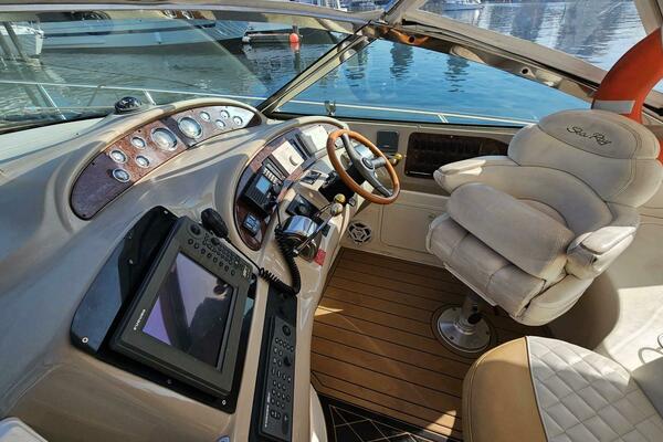 46ft Sea Ray Yacht For Sale