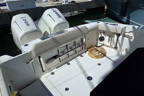 36ft Boston Whaler Yacht For Sale