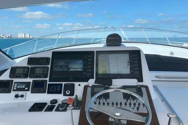 Start Me Up 45ft Hatteras Yacht For Sale