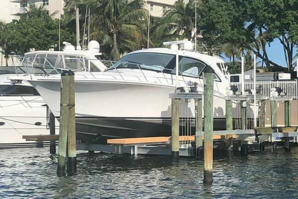 Start Me Up 45ft Hatteras Yacht For Sale