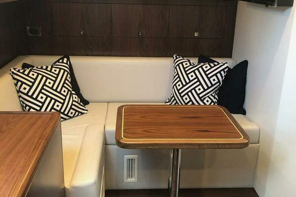 Start Me Up 45ft Hatteras Yacht For Sale