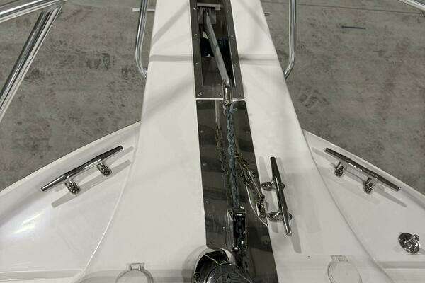 Hatteras GT45 Express Yacht For Sale