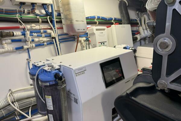 Start Me Up 45ft Hatteras Yacht For Sale