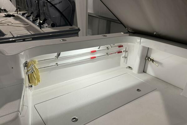 Start Me Up 45ft Hatteras Yacht For Sale