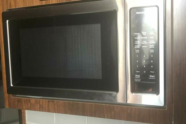 Start Me Up 45ft Hatteras Yacht For Sale