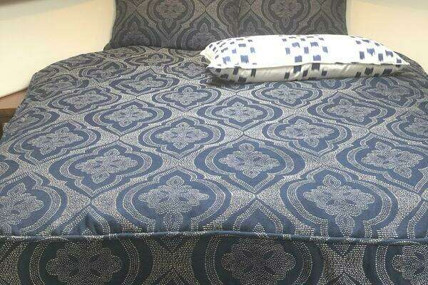 Hatteras GT45 Express Yacht For Sale