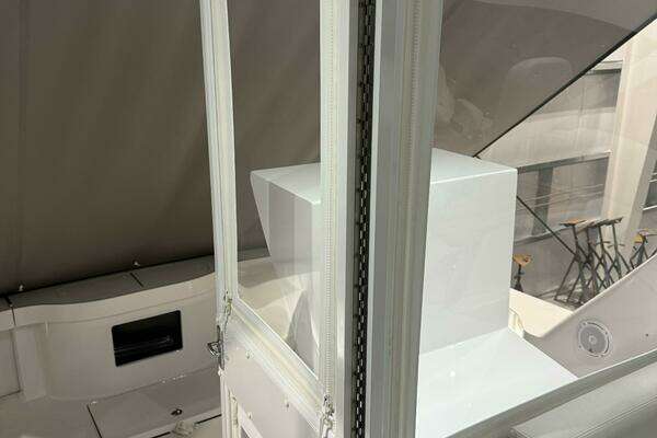 Hatteras GT45 Express Yacht For Sale