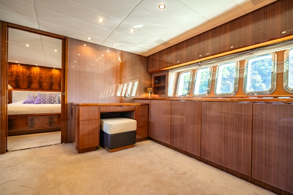 CLARITA 85ft Leopard Yacht For Sale