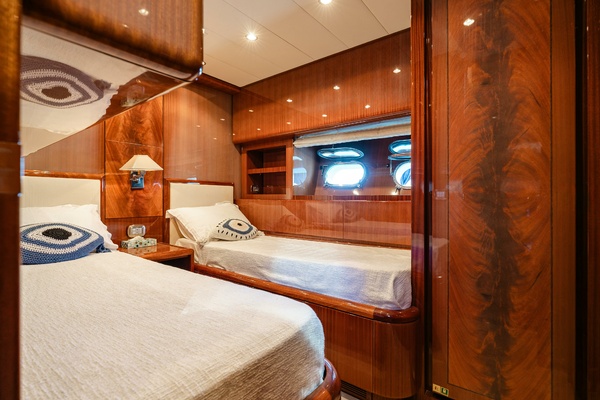 CLARITA 85ft Leopard Yacht For Sale
