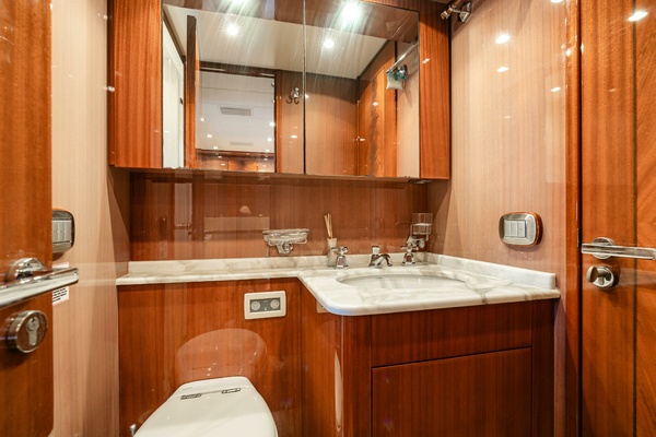CLARITA 85ft Leopard Yacht For Sale
