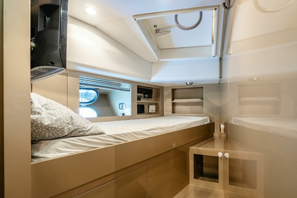 CLARITA 85ft Leopard Yacht For Sale