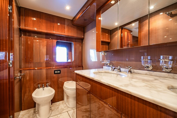 CLARITA 85ft Leopard Yacht For Sale