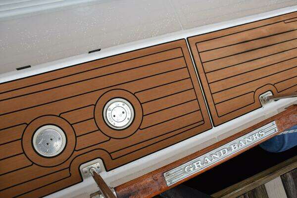 Grand Banks Classic Yacht For Sale