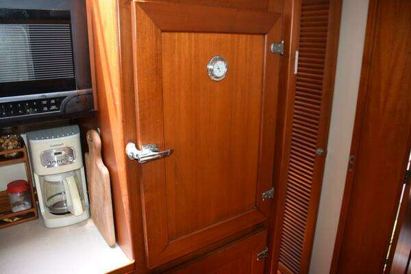 Grand Banks Classic Yacht For Sale