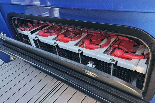 Nor-Tech 390 Sport Center Console Yacht For Sale