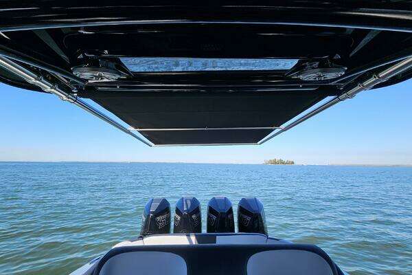 Nor-Tech 390 Sport Center Console Yacht For Sale