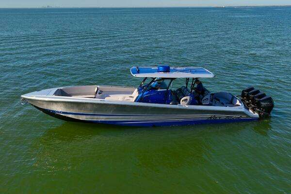 Nor-Tech 390 Sport Center Console Yacht For Sale
