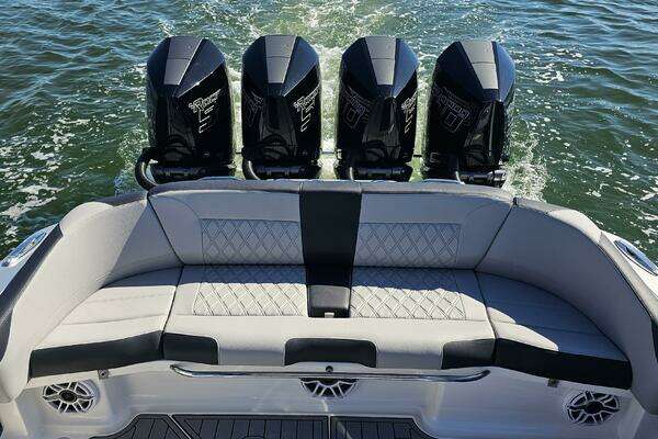 Nor-Tech 390 Sport Center Console Yacht For Sale