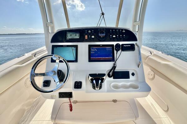 30ft Grady White Yacht For Sale