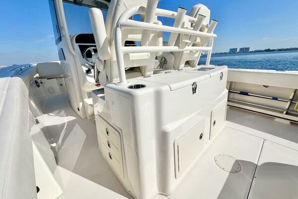 30ft Grady White Yacht For Sale