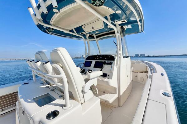 30ft Grady White Yacht For Sale