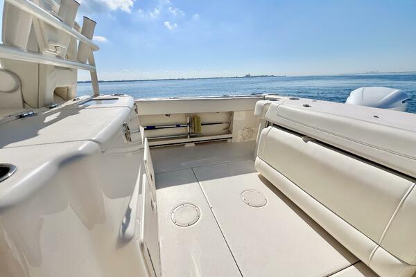 30ft Grady White Yacht For Sale