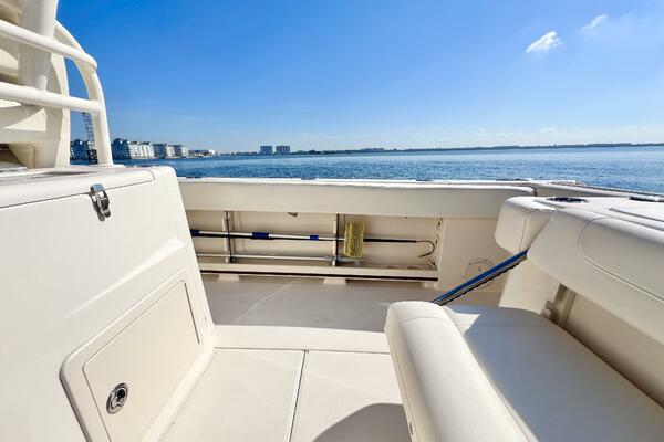 30ft Grady White Yacht For Sale