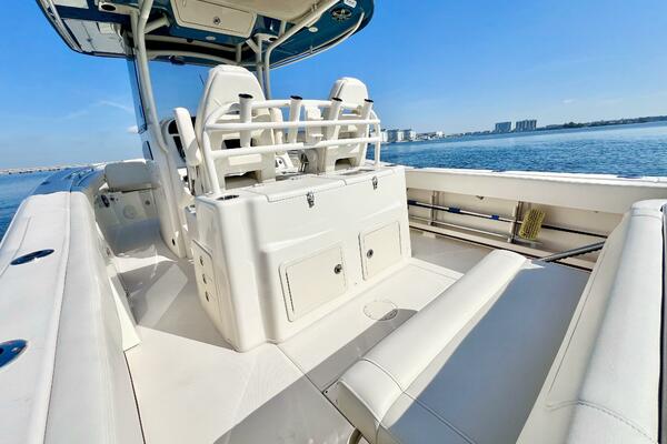 30ft Grady White Yacht For Sale