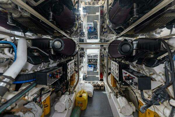 Sunny Briggs 64 Convertible Yacht For Sale