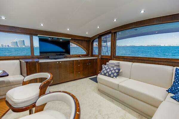 Sunny Briggs 64 Convertible Yacht For Sale