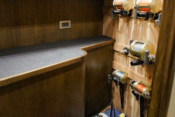 Sunny Briggs 64 Convertible Yacht For Sale