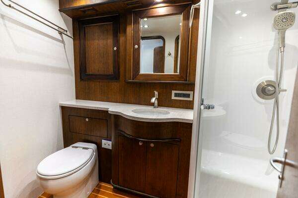 Sunny Briggs 64 Convertible Yacht For Sale