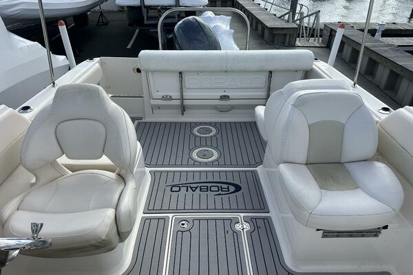 21ft Robalo Yacht For Sale