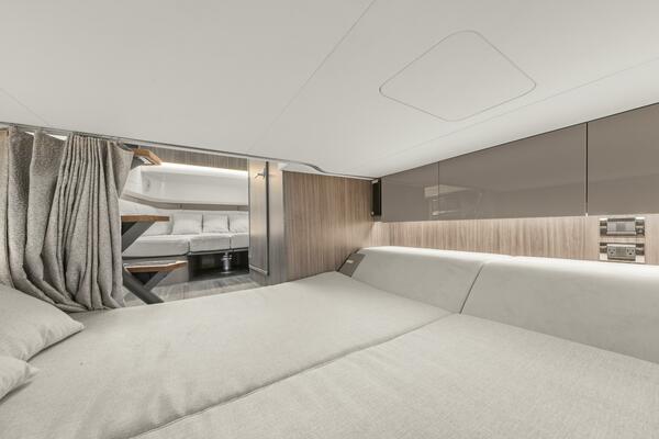 2022 Sea Ray SLX 400 Outboard SEA N SEA