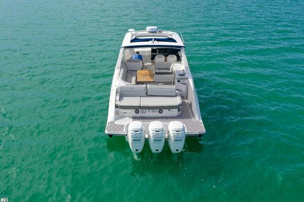2022 Sea Ray SLX 400 Outboard SEA N SEA