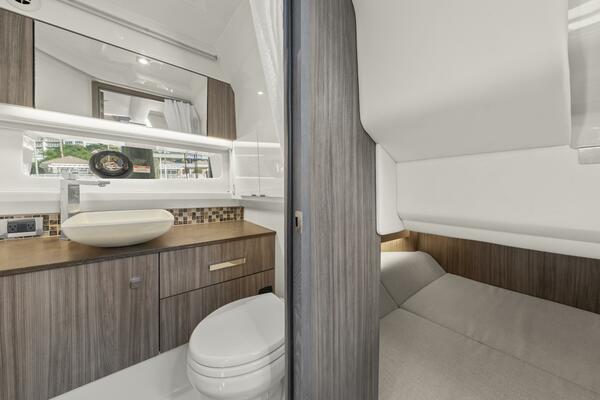 2022 Sea Ray SLX 400 Outboard SEA N SEA