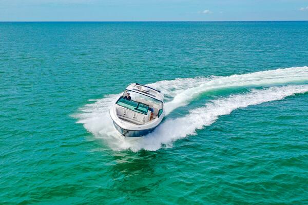2022 Sea Ray SLX 400 Outboard SEA N SEA