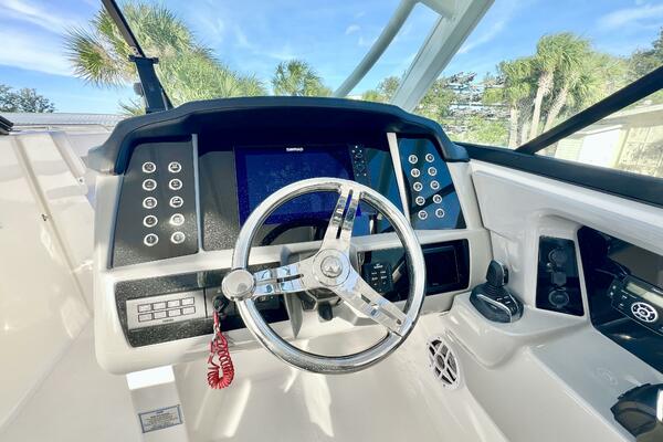 31ft Robalo Yacht For Sale