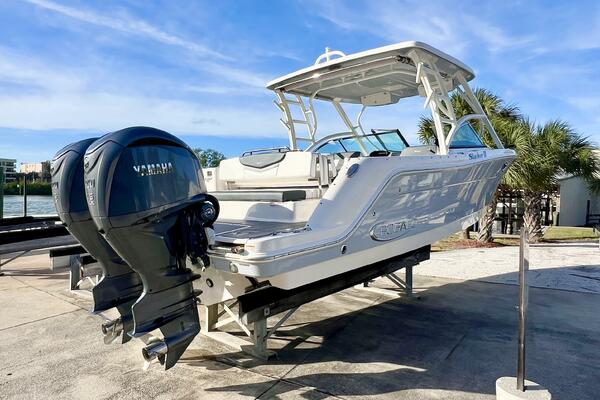 31ft Robalo Yacht For Sale
