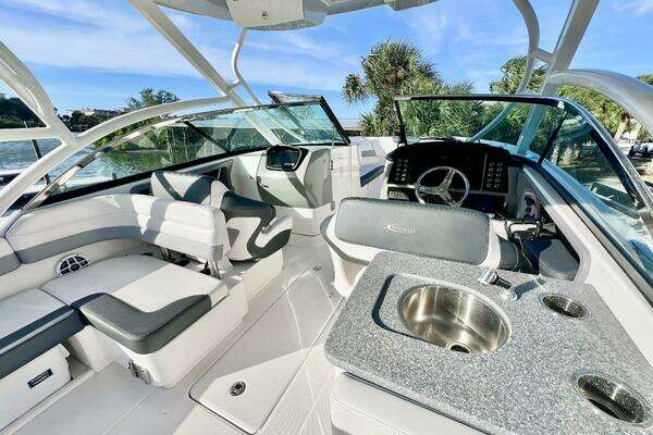 Robalo R317 Yacht For Sale