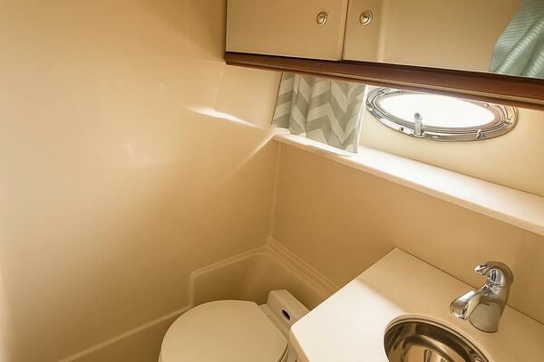 HONU 38ft Cruisers Yacht For Sale