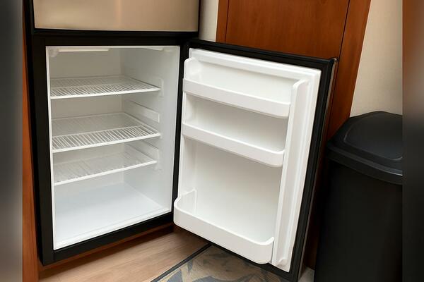 HONU 38ft Cruisers Yacht For Sale