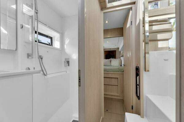 Leopard 40 Owners Version Yacht For Sale