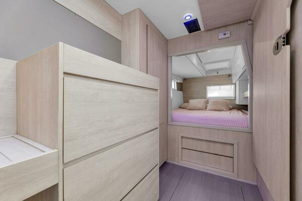 40ft Leopard Yacht For Sale