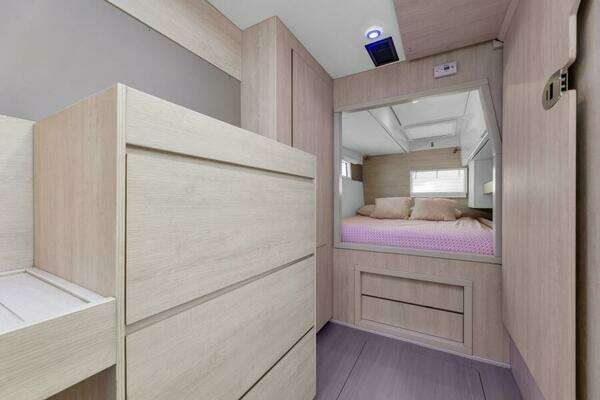 Leopard 40 Owners Version Yacht For Sale