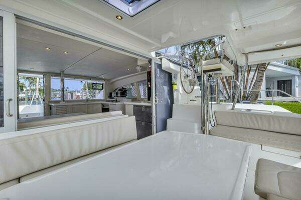 Leopard 40 Owners Version Yacht For Sale