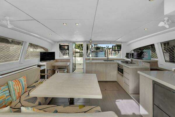 Leopard 40 Owners Version Yacht For Sale