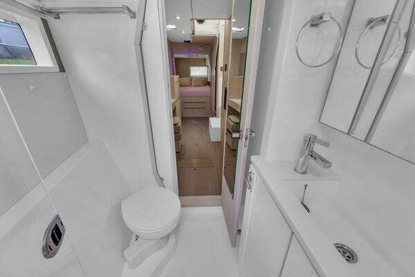 Leopard 40 Owners Version Yacht For Sale