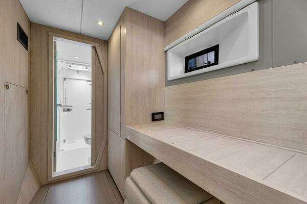 Leopard 40 Owners Version Yacht For Sale